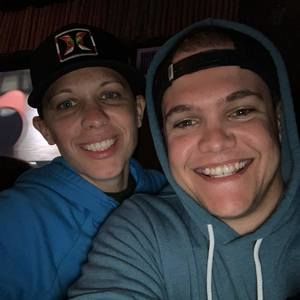 Meet your Posher, Clay